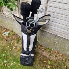 Golf clubs with trolley and size 9 golf shoes