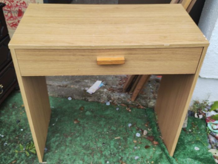 Compact Desk (26225)