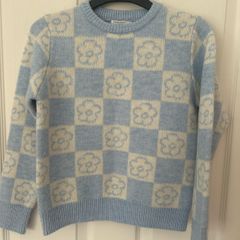 Girls Primark Jumper Age 8-9
