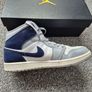 Nike Air Jordan 1 Mid uk 9.5 Image 3
