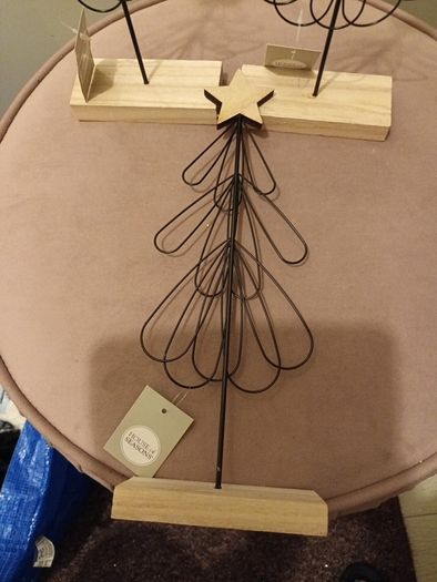Contempory Wood and metal christmas tree set
