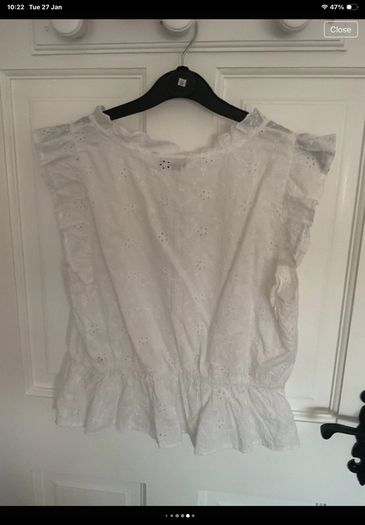 top Bnwt Stradivarius white broderie Anglaise size large summer top
