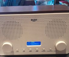 BUSH battery radio with alarm