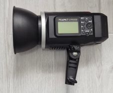 Pixapro CITI600 Battery Powered Flash - Excellent Condition