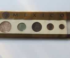 Mexico 1965 Set of 5 Coins Peso & Centavo Presentation Pack