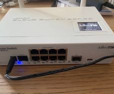 mikrotik CRS109 wireless router/switch