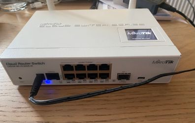 mikrotik CRS109 wireless router/switch