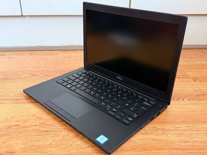 Dell Latitude 7290 i5 8th gen 512gb SSD