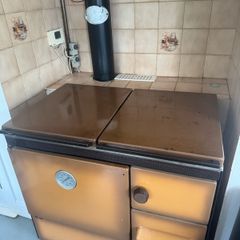 Tirolia solid fuel stove