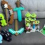 Minecraft Playsets, figures & plush teddies Image 6