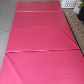 Gymnastics mat