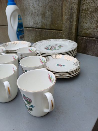 Vintage Indian Tree Set