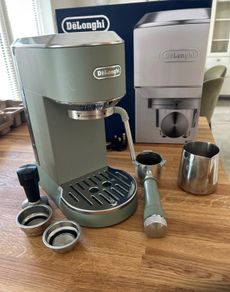 Delonghi Dedica duo coffee machine