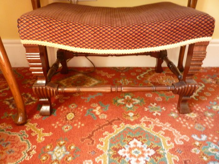 Edwardian William And Mary mahogany Stool. Genuine Antique Edwardian. Excellent condition. Solid & weighty.