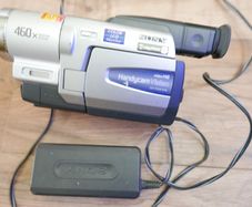 Sony Video Camera Camcorder Handycam Hi8 CCD-TRV58 Tape Retro