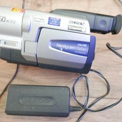Sony Video Camera Camcorder Handycam Hi8 CCD-TRV58 Tape Retro