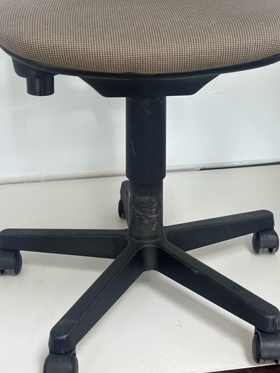 Brown office chair