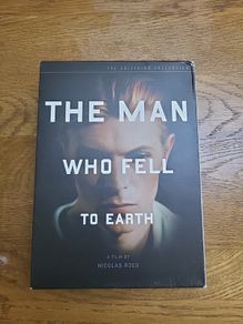 The Man Who Fell To Earth Criterion DVD