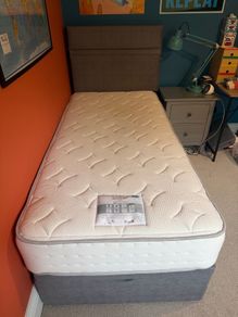 Single Respa Regent Mattress (1350 Pocket Springs) Excellent Condition