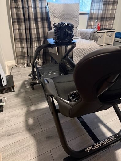 Playseat Trophy - Racing Seat with Cockpit - Direct Drive Capable