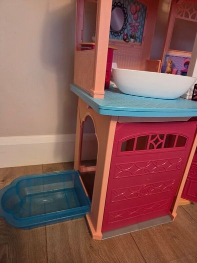 Barbie Dream House