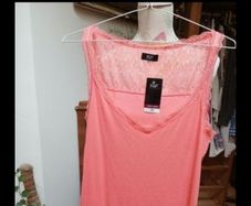 Ladies Peach F&F top new with tags