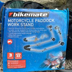 Motorcycle paddock stand