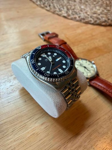 Seiko diver "pepsi" watch