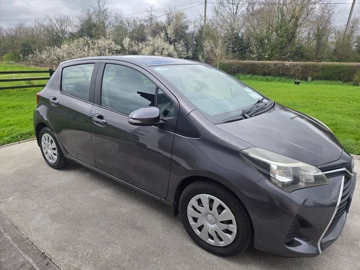 Toyota Yaris 2015