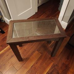 Small Coffee/Side Table