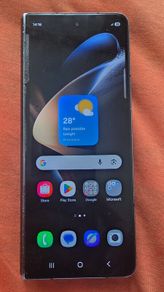 Samsung Z fold 4 (needs attention)