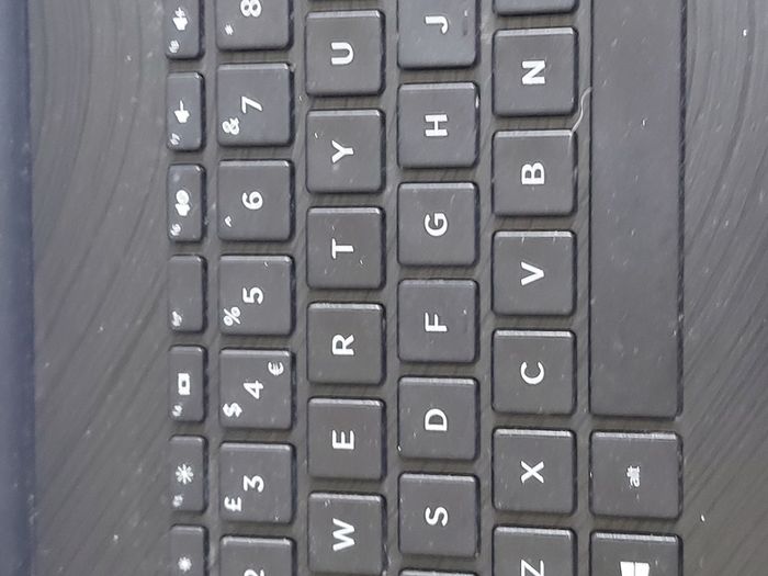 HP 15.6 inch Laptop, Model 15-bw059sa, AMD A6-9220 Radeon R4, 5 Compute Cores 2C plus 3G, 2.5GHz, 4GB Ram, 1 Terrabyte HDD, Windows 10, Microsoft Edge, Chrome, and VLC
