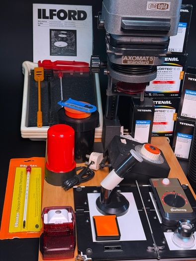 Dark room equipment