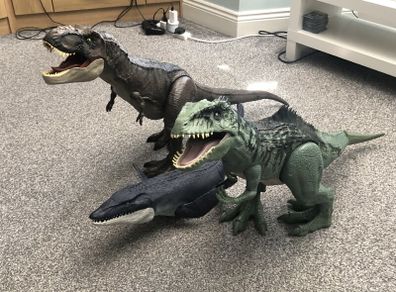 Jurassic World Colossal Action Figures