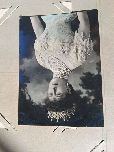 Mega Art Nouveau Postcard Album (197 Pieces)