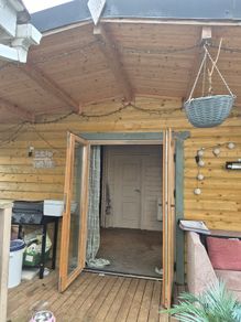 Log Cabin