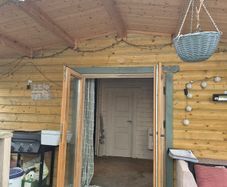 Log Cabin