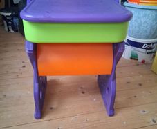 Free child's small desk table