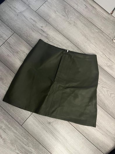 leather skirt