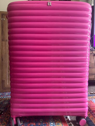 it Luggage suitcase Large  Pink