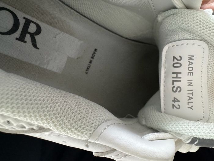 Dior b22 mint condition