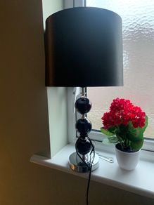 Table lamp