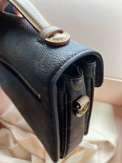 Louis Vuitton Pochette Metis handbag