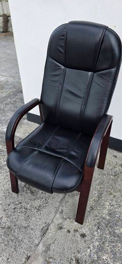 Arm chair