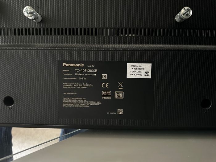 Panasonic 40" Ultra HDR 4K Smart TV