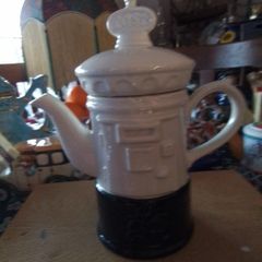Post Box Novelty Teapot