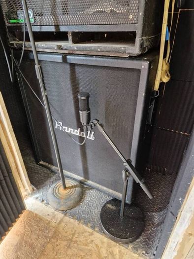 2 Randall rh150 amp heads and 2  cabs