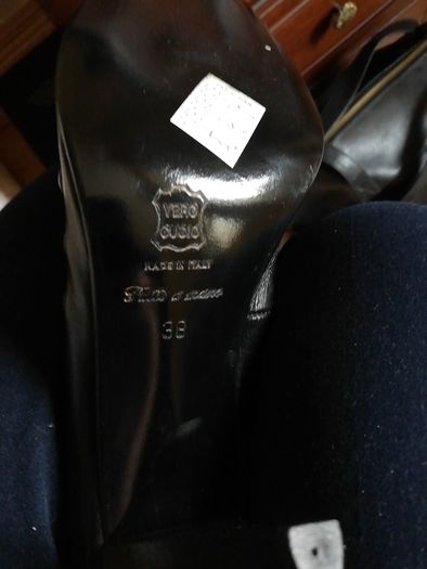 Ladies Shoes. Reduced To Clear.