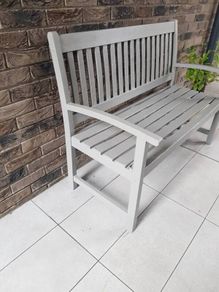 garden bench( can deliver)