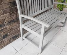 garden bench( can deliver)